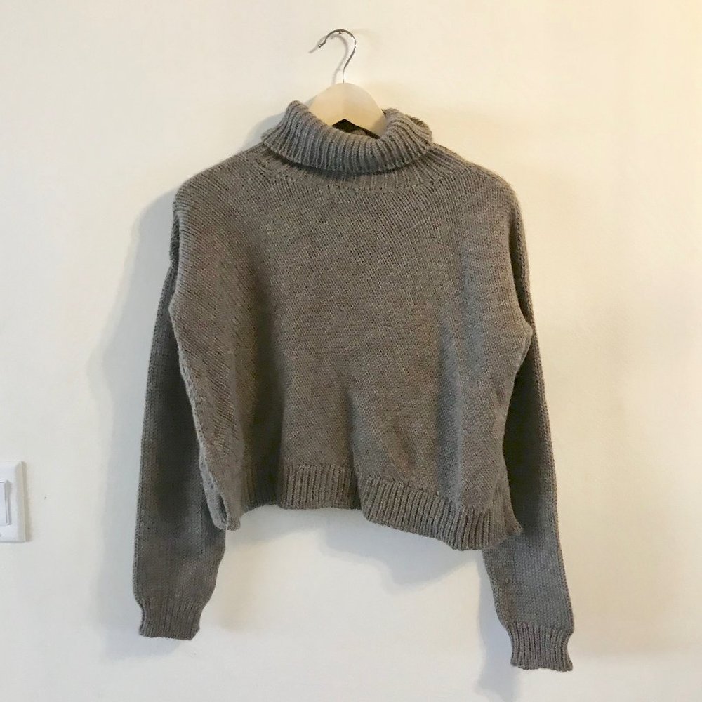 Nicole Farhi Cropped Turtleneck Sweater Style ASO Jessica Simpson
